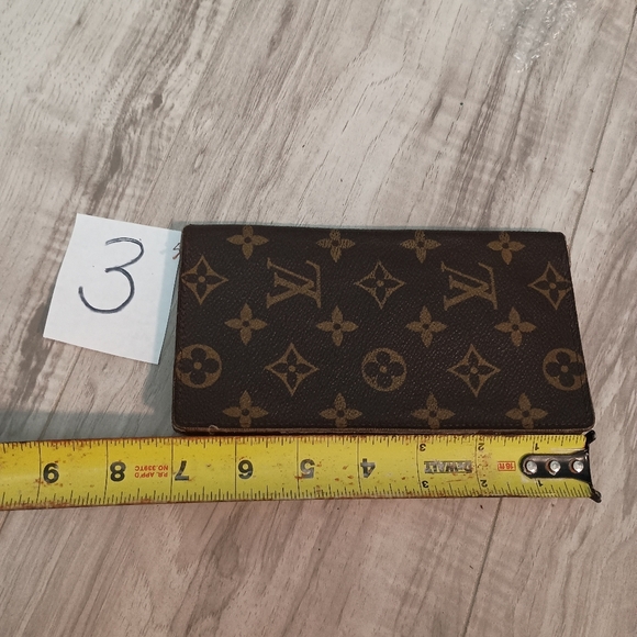 Authentic Louis Vuitton Monogram Checkbook Wallet Vintage - Picture 11 of 12